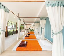 Cosy Beach Hotel