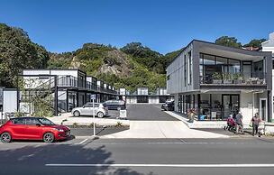 The Com Plex Motel