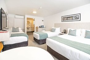 The Com Plex Motel