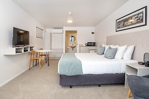 The Com Plex Motel