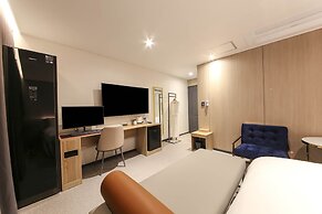 Hound Hotel Sasang