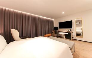 Hound Hotel Sasang