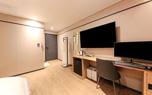 Hound Hotel Sasang