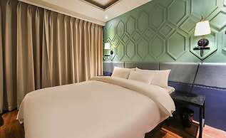 Frenchcode Hotel