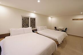 Hotel Gem