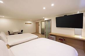 Hotel Gem