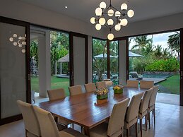 Seseh Beach Villas