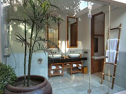 Seseh Beach Villas