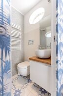 Azzurra, Capri Center