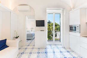 Azzurra, Capri Center
