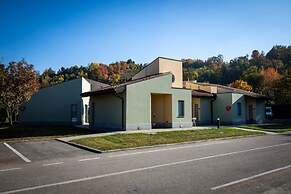 Room in Guest Room - Bright and Spacious Double-room