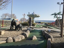 14 Fairways
