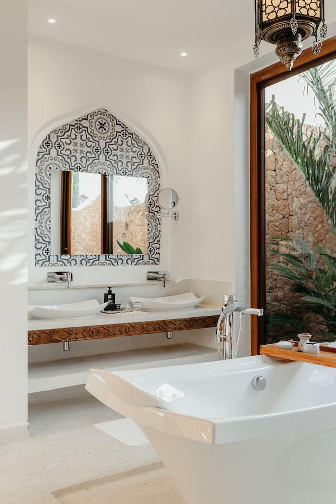 LUX Marijani Zanzibar