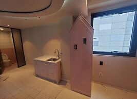 Almond Kids Hotel