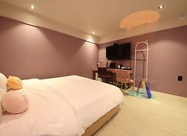 Almond Kids Hotel