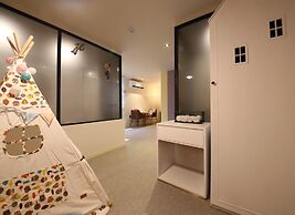 Almond Kids Hotel
