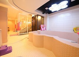 Almond Kids Hotel