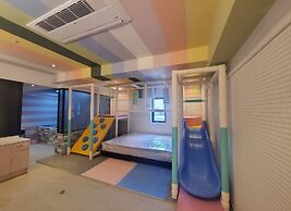 Almond Kids Hotel