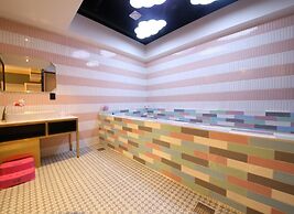 Almond Kids Hotel