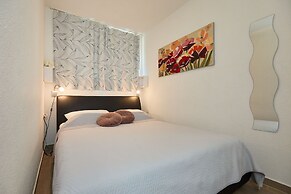 Apartment D&L