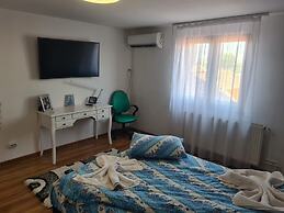 Cory's House APARTMENT