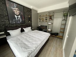 IQ Hotel