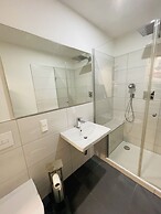 IQ Hotel