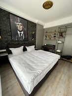 IQ Hotel