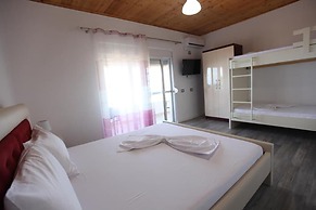 Vila Riza Veliu