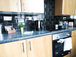 Tudors eSuites Three Bedroom House