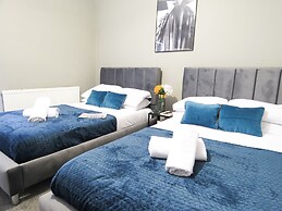 Tudors eSuites Three Bedroom House