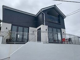 Postcard Lodge