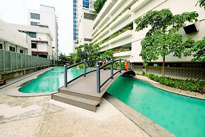 Premium and Spacious Studio Apartment at Capitol Park Residence