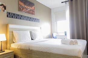 Bright Studio Apartment at Springwood Residence