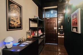 Huzi Room
