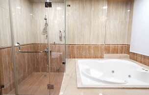 Huzi Room