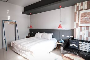 Huzi Room