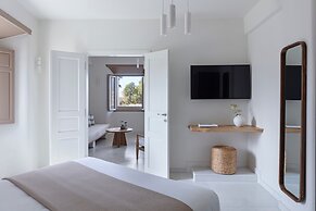 Ammothines Cycladic Suites