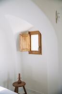 Ammothines Cycladic Suites