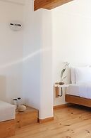 Ammothines Cycladic Suites