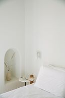 Ammothines Cycladic Suites