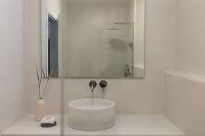 Ammothines Cycladic Suites