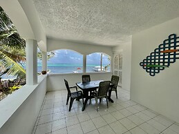 Belizean Reef Suites