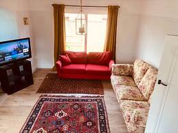 Inviting 5-bed House in Eastbourne