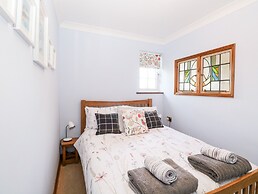 Hunters Lodge