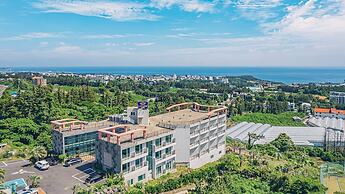 J View Hotel