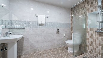 J View Hotel