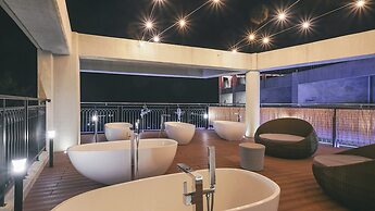 J View Hotel