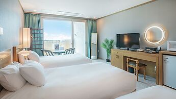 J View Hotel