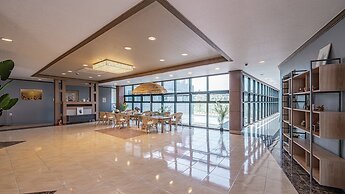 J View Hotel